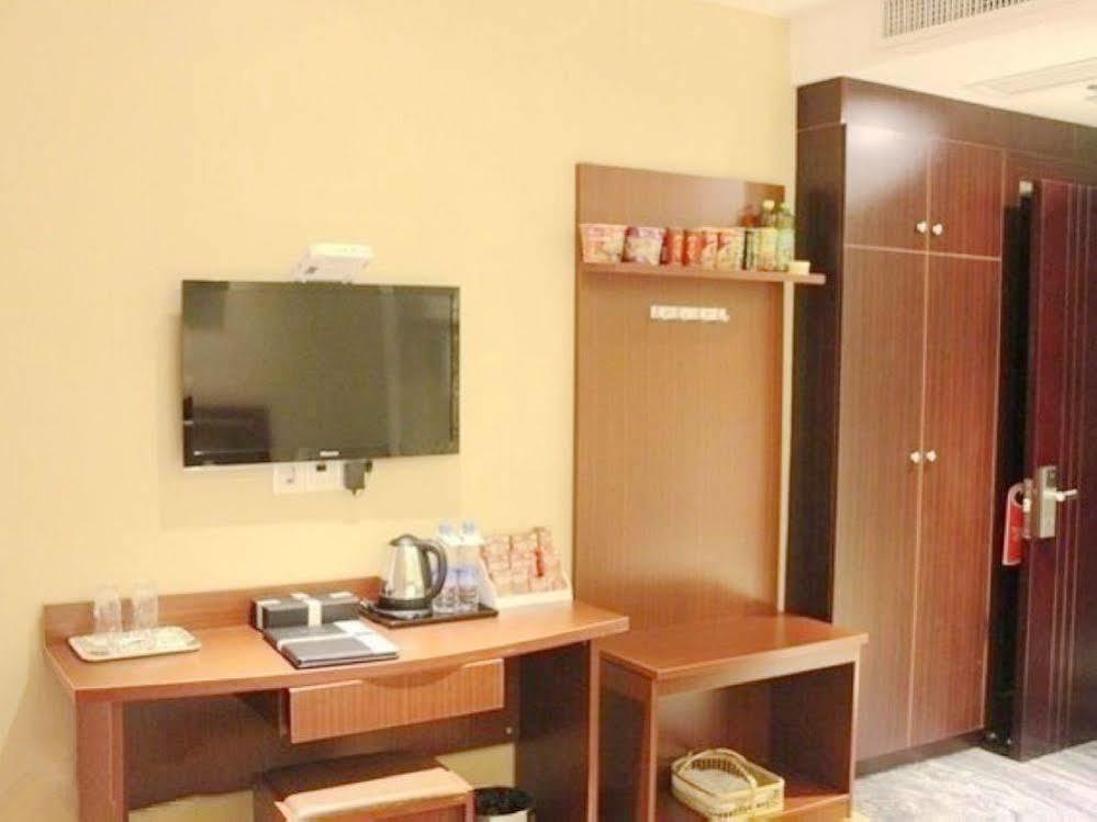 Mo'Er Holiday Hotel Nantong Exterior foto